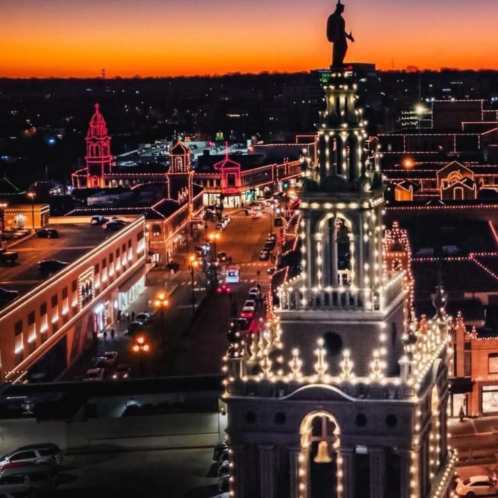 Country Club Plaza skyline with Giralda Tower